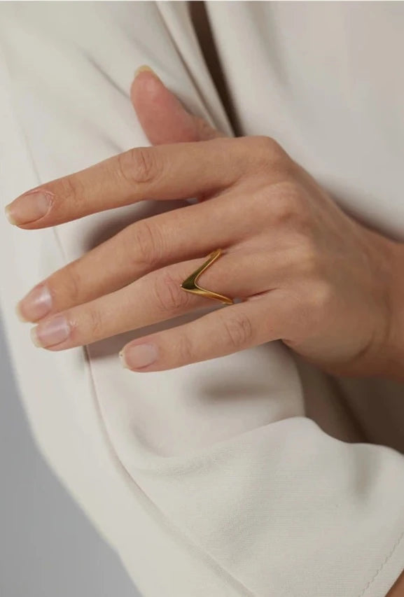 Wide Open Ring