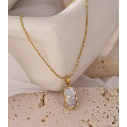 Double-Sided Natural Shell Pendant Necklace