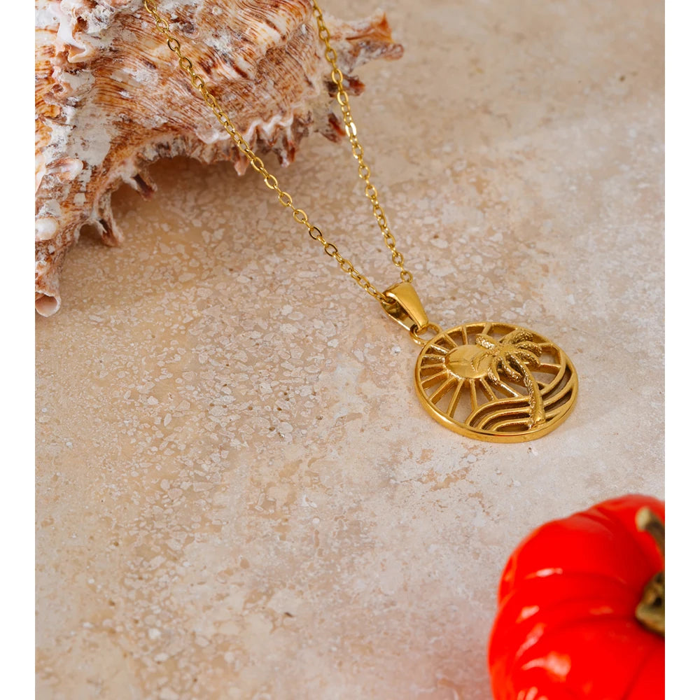 Palm Necklace