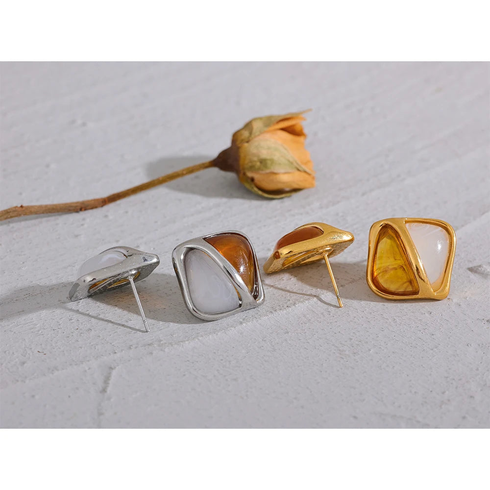 Caramel Stud Earrings