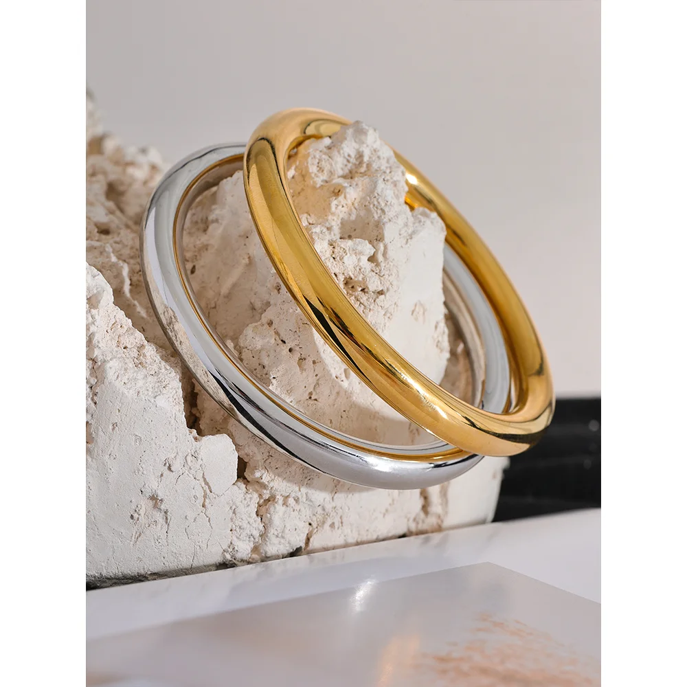 Polished Big Bracelet Bangle