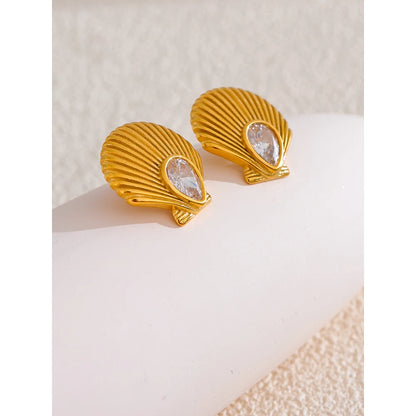 Mako Shell Stud Earrings