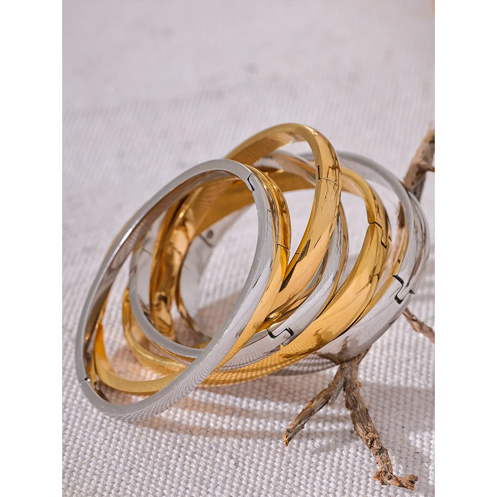 Gold Aura Bangles