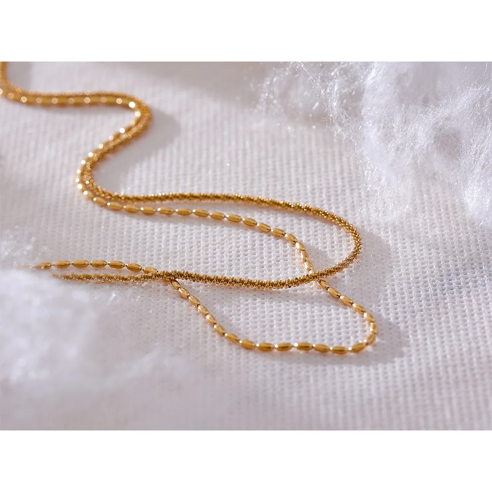 Empower Loop Necklace