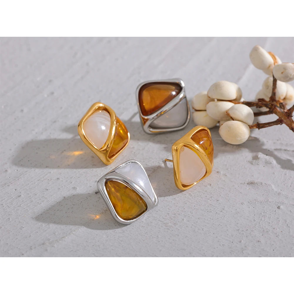 Caramel Stud Earrings