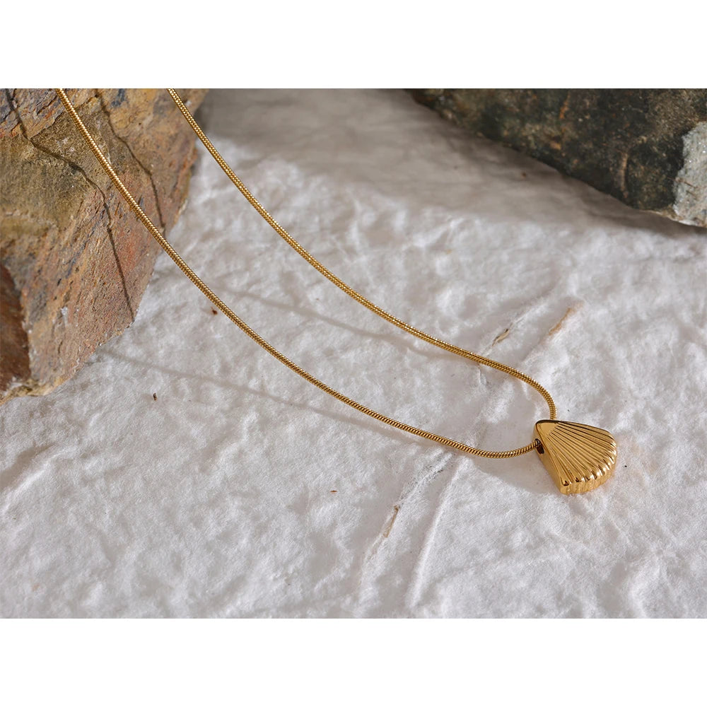 Sandy Shell Necklace