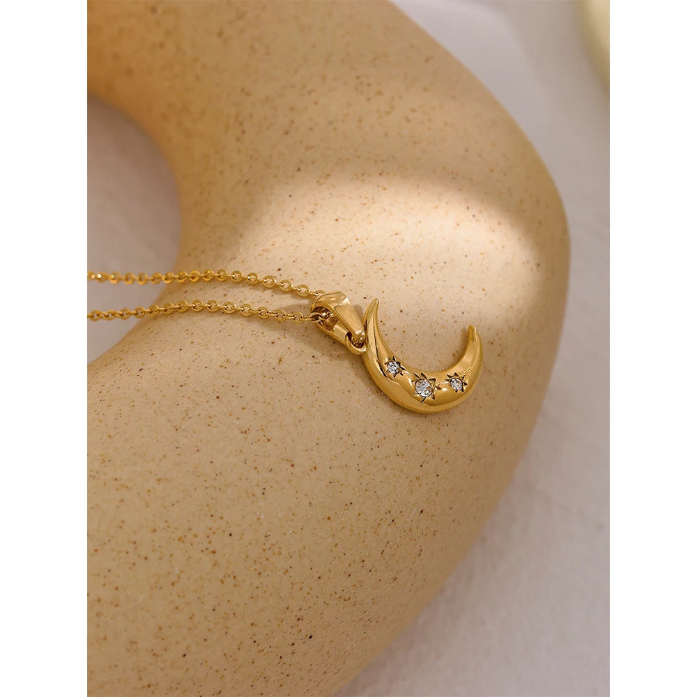 Romantic Moon Necklace