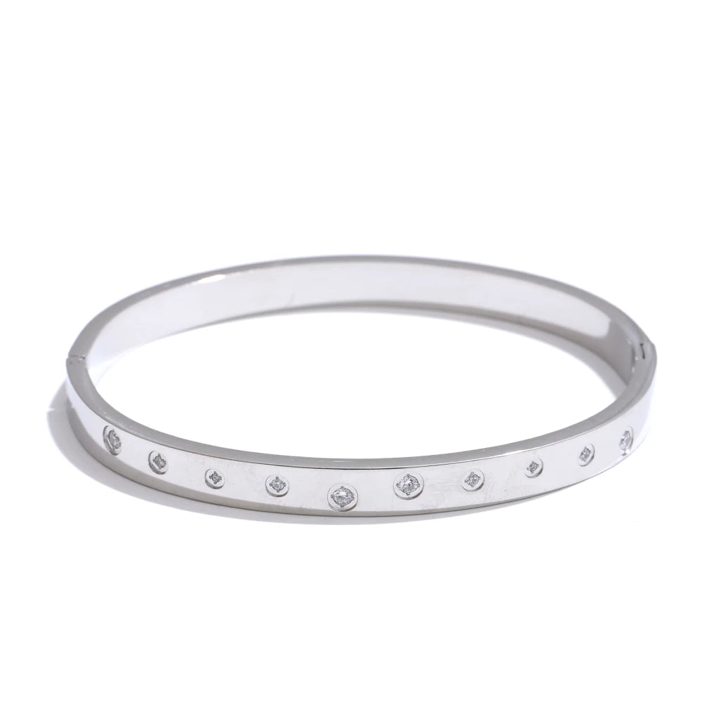 The Amara Bangle