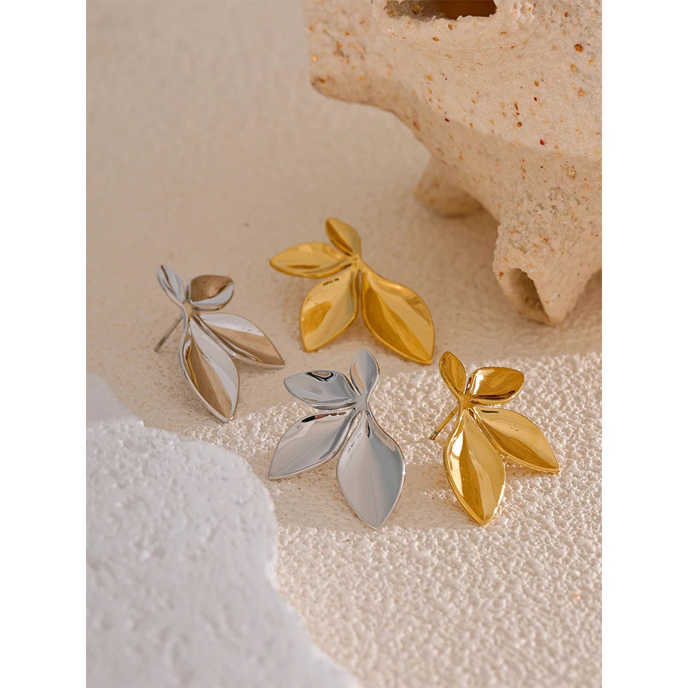 Bright Leaves Flower Stud Earrings