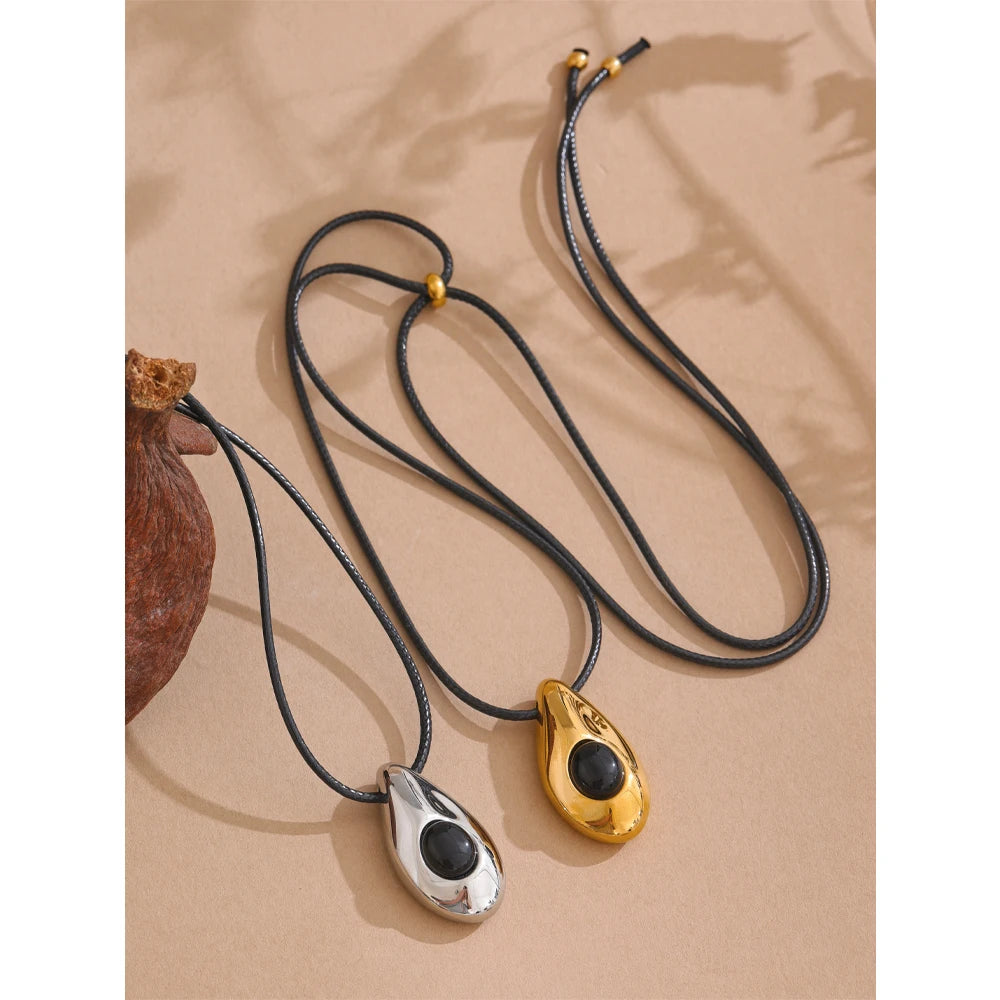 I am Centered Agate Necklace